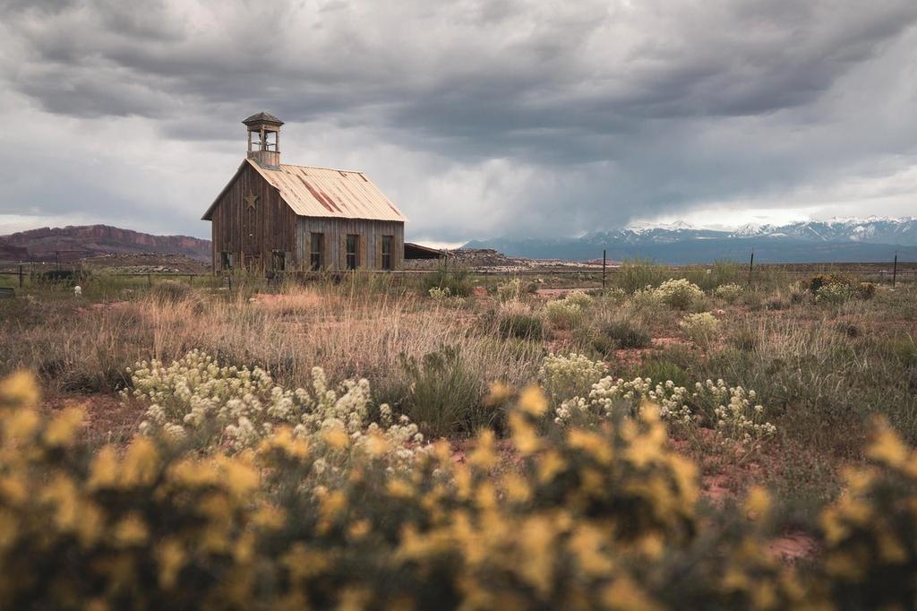Before and after editing comparison of urbex photo